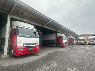 トラック（車両）一覧